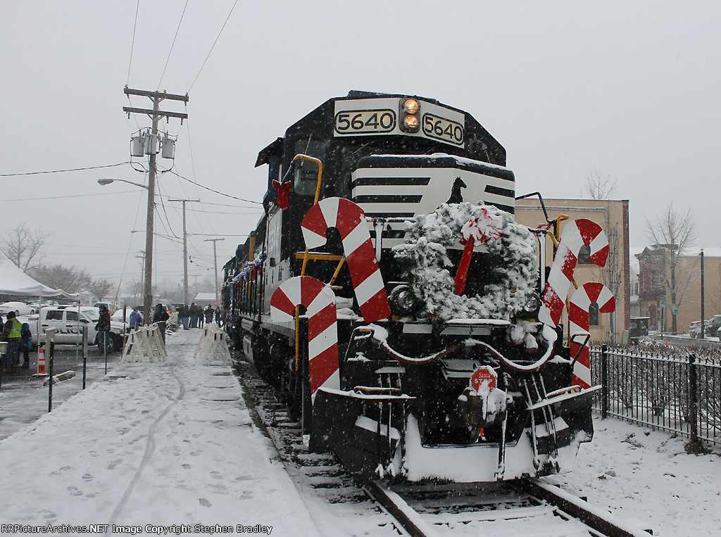 Browns Yard Santa Train